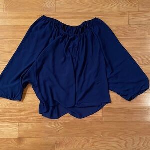 WOMEN’S Bellatrix Navy Blue Top Size Small